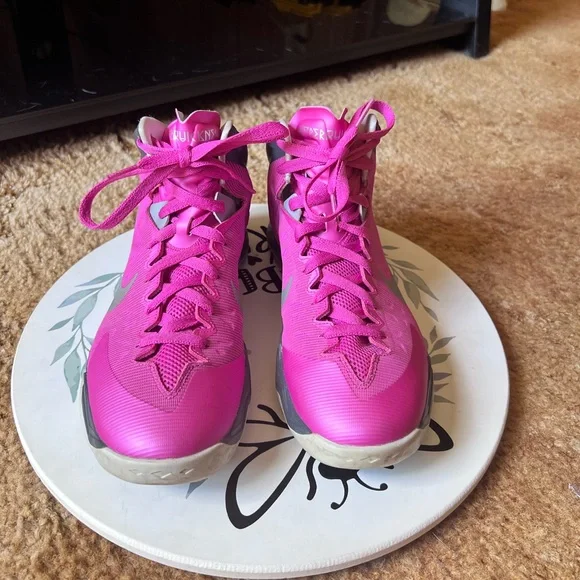 Women’s Nike Zoom HyperQuickness 'Think Pink' Brest cancer awareness size 10. - Picture 5 of 17
